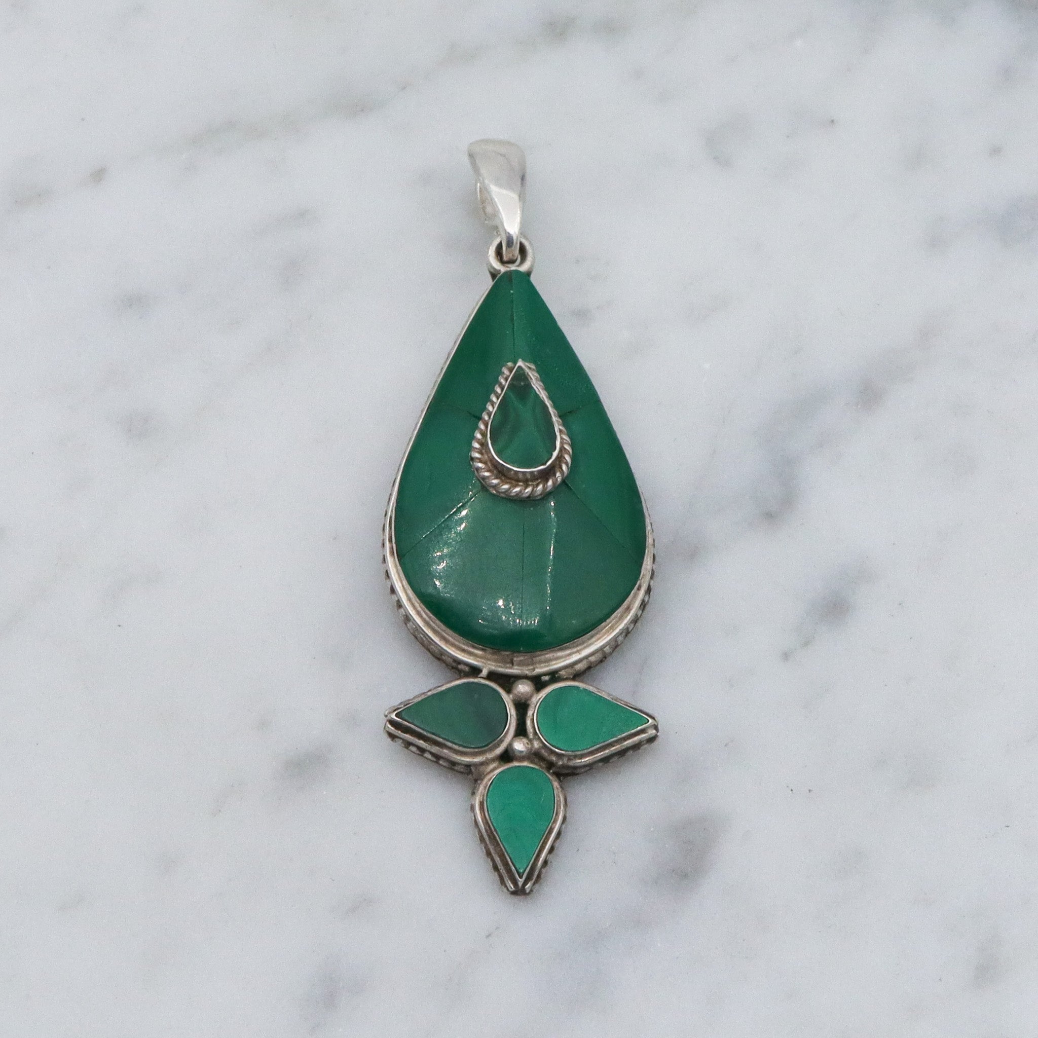 Retro India sterling silver malachite drop pendant